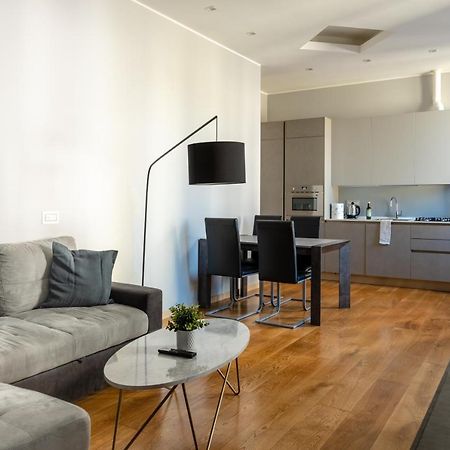 5 Min Duomo Luxury Home In Brera Design District Мілан Екстер'єр фото